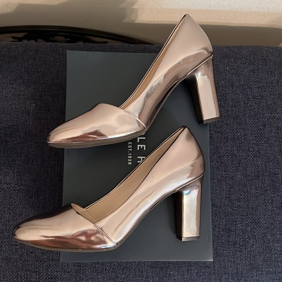 EUC Cole Haan Kinslee Pump 85mm - Pewter Metallic - Picture 9 of 10